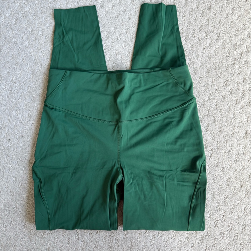 Lululemon Everglade Green Base Pace High-Rise Tight 25”